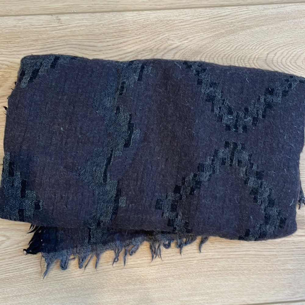 aritizia wool scarf